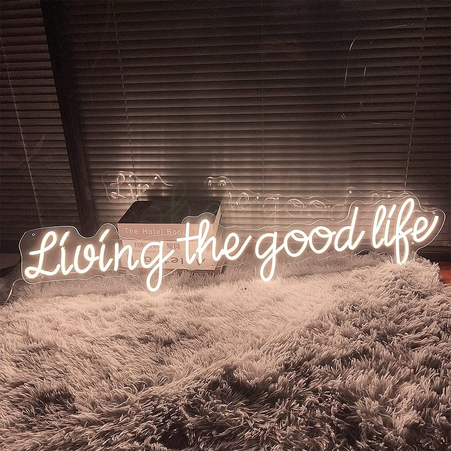 LIVING THE GOOD LIFE NEON SIGN